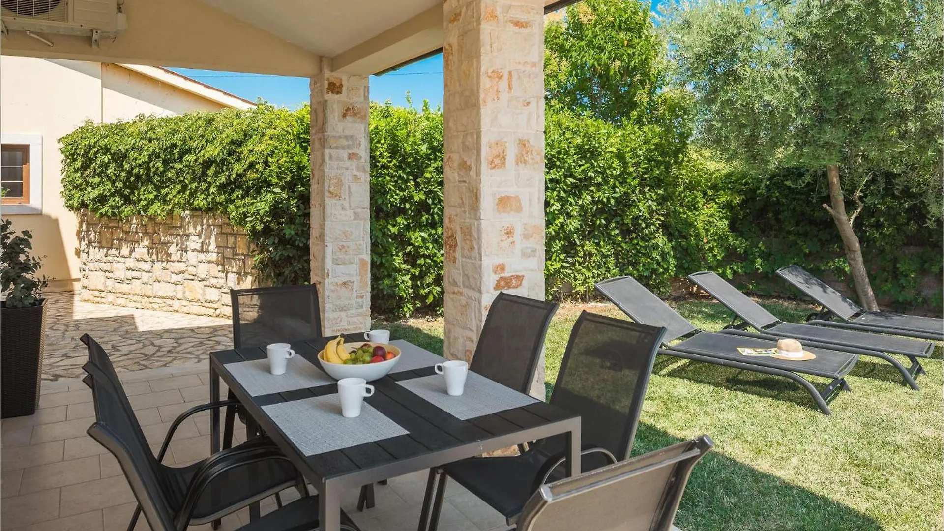 Gorgeous Home In Liznjan With Wifi Croatia
